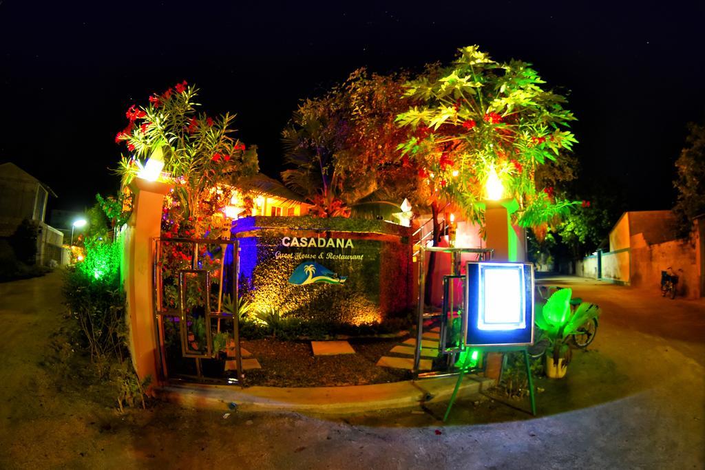Casadana Hotel Thulusdhoo Exterior photo