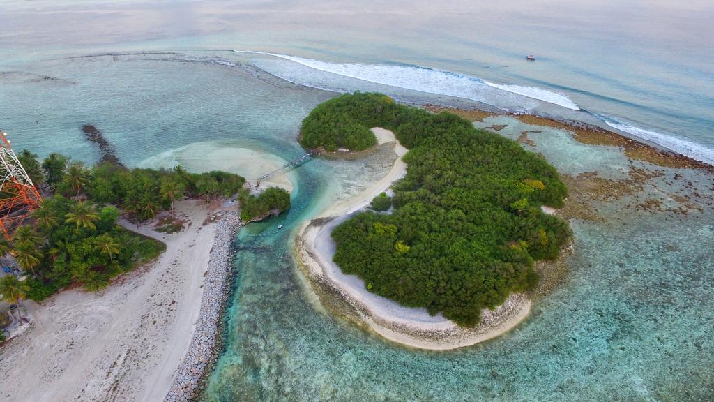 Casadana Hotel Thulusdhoo Exterior photo