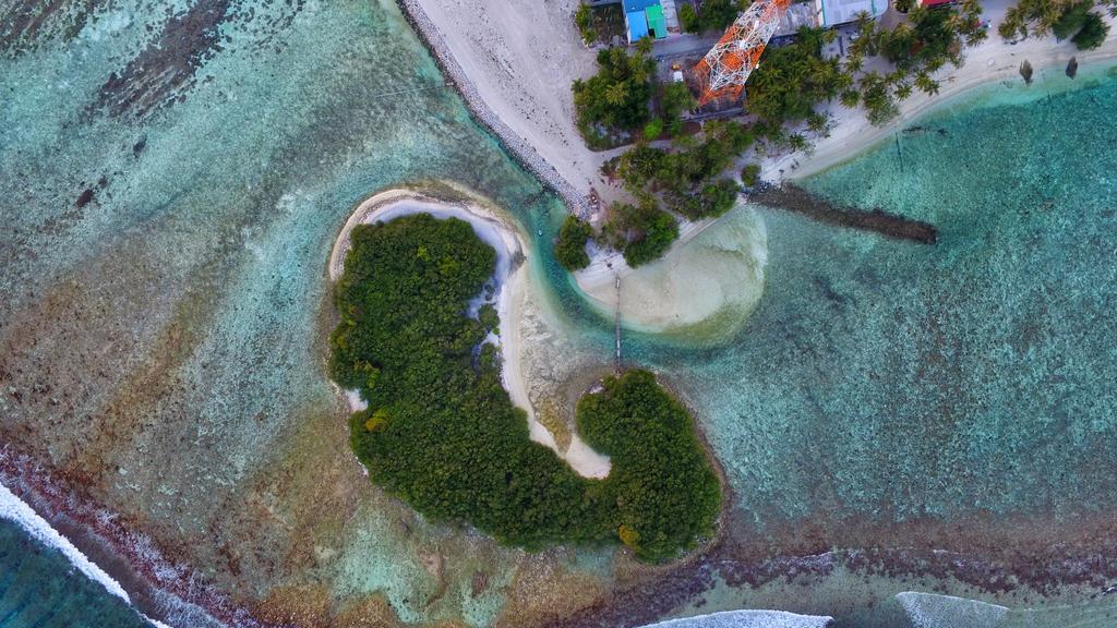 Casadana Hotel Thulusdhoo Exterior photo