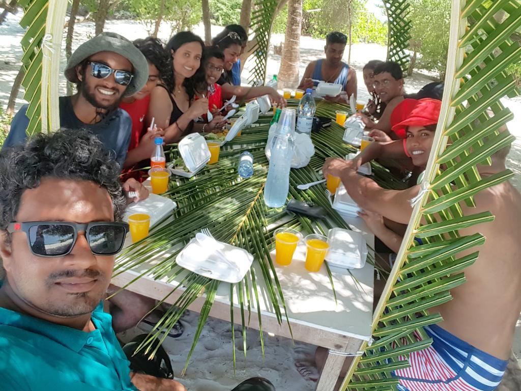 Casadana Hotel Thulusdhoo Exterior photo